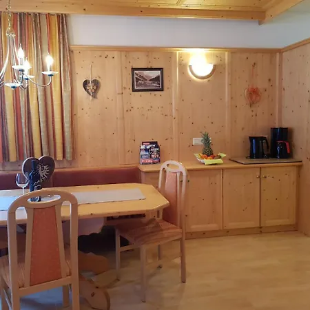 Alpina Appartement Sankt Leonhard im Pitztal